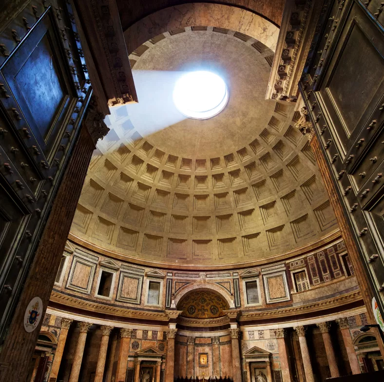 Свет в соборе Пантеон
