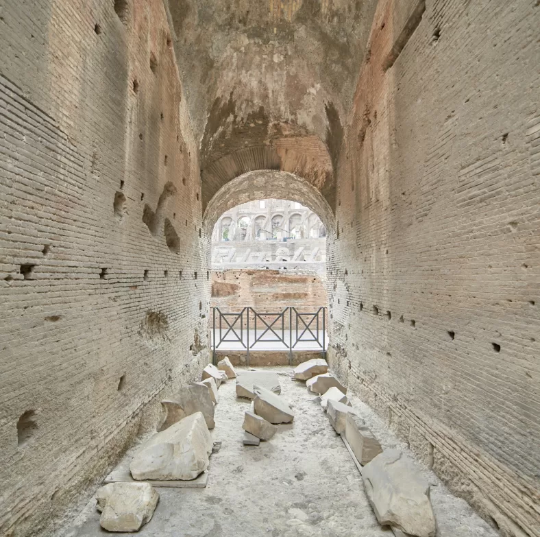 Внутри колизея