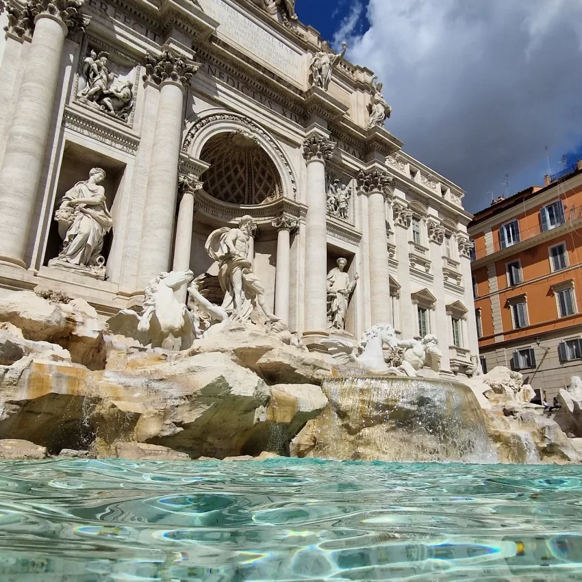 Фонтан треви